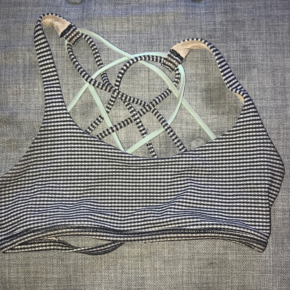 Black white and green Lululemon sports bra